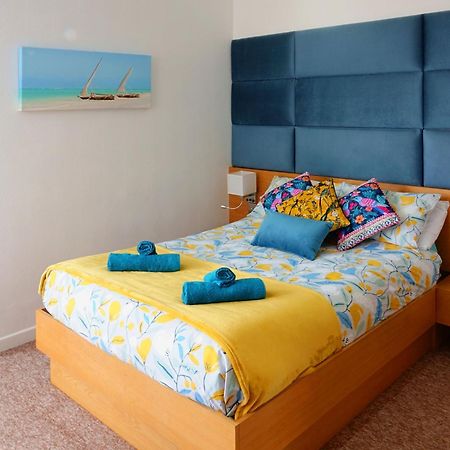 A Beautiful Apartment With Stunning Sea Views & Private Balcony بورنماوث المظهر الخارجي الصورة